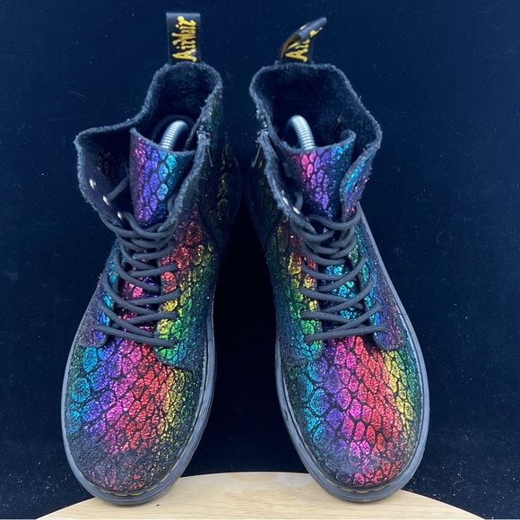 Doc Martens 1460 Pascal Rainbow Croc Metallic Suede Women US Size 7 - Picture 8 of 10
